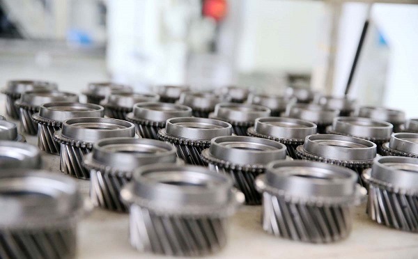 斜齒輪相對普通齒輪的優點是什么 iHF合發齒輪廠家